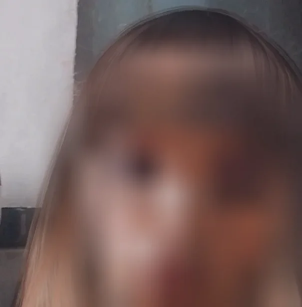 Sadia, 35