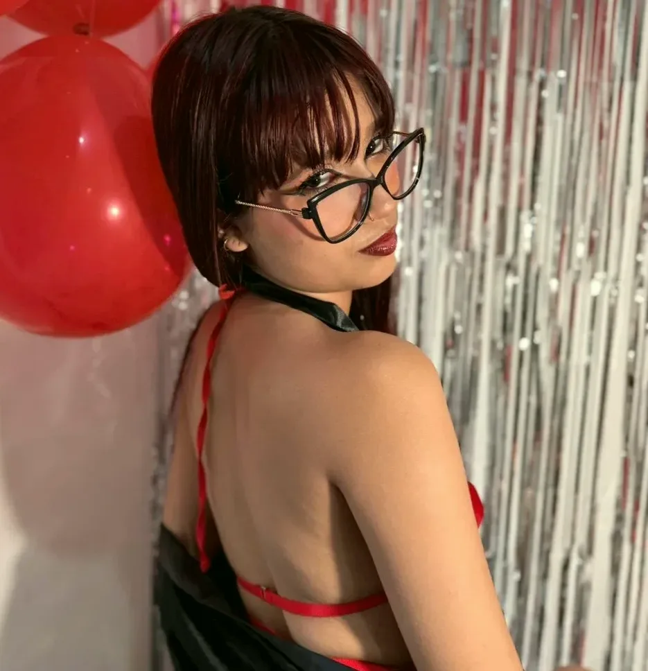 Zara, 18